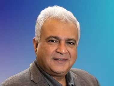 Romil Bahl headshot