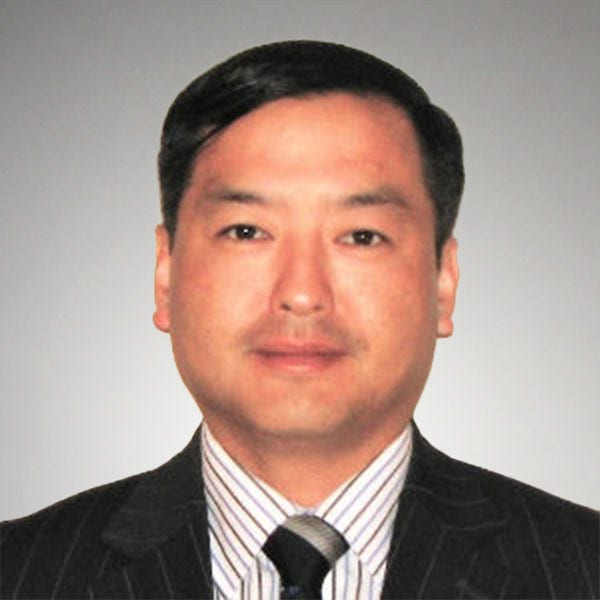 Joseph Jang headshot